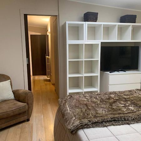 Residenza Taliedo, In Casa Privata, Abitata, Solo Camera Doppia E Bagno Personale Milán Exterior foto