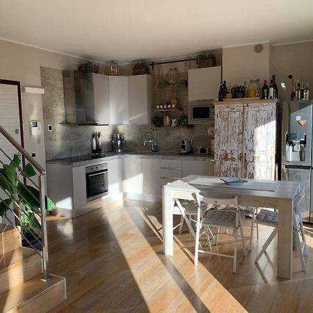 Residenza Taliedo, In Casa Privata, Abitata, Solo Camera Doppia E Bagno Personale Milán Exterior foto